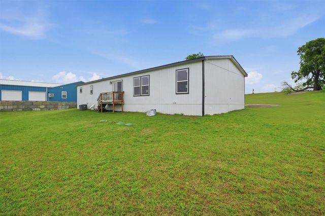 587 Kentucky Town Road, Whitewright, TX 75491