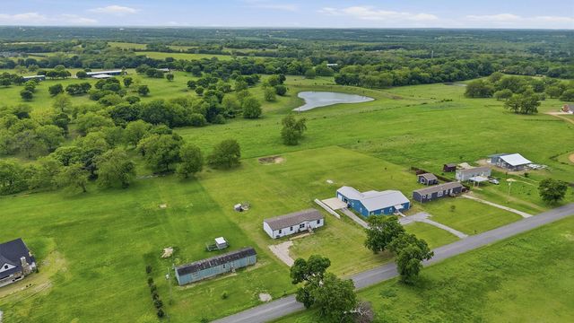 587 Kentucky Town Road, Whitewright, TX 75491