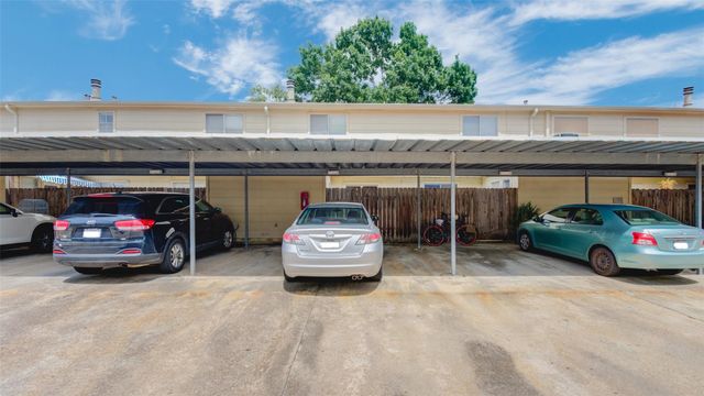 8102 Amelia Road 307, Houston, TX 77055