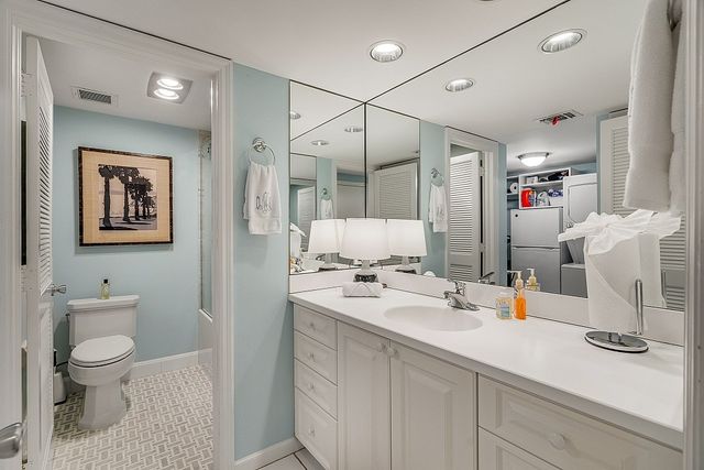 400 Beach Road 117, Vero Beach, FL 32963