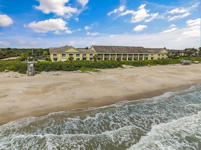 400 Beach Road 117, Vero Beach, FL 32963