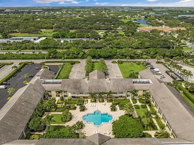 400 Beach Road 117, Vero Beach, FL 32963