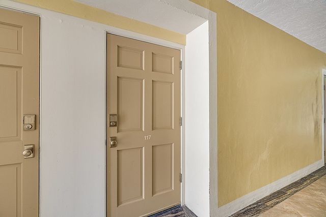 400 Beach Road 117, Vero Beach, FL 32963