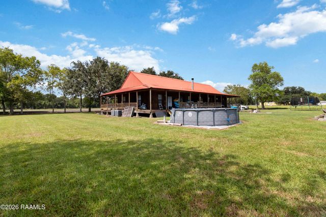 1247 Declouet Highway, Breaux Bridge, LA 70517
