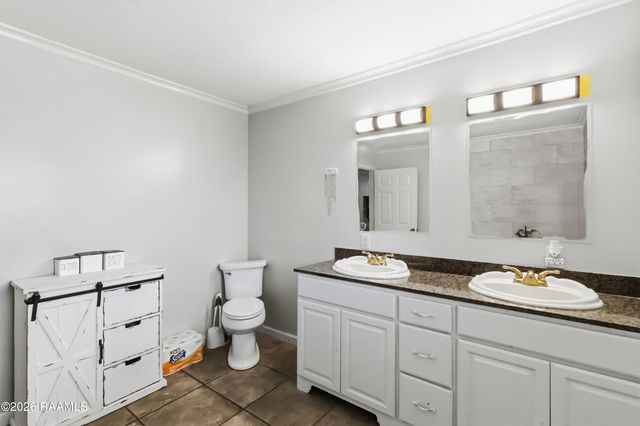 1247 Declouet Highway, Breaux Bridge, LA 70517