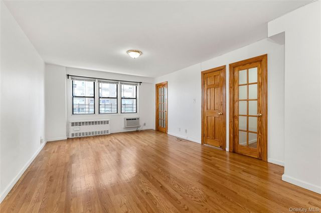 42-55 Colden Street 15J, Flushing, NY 11355