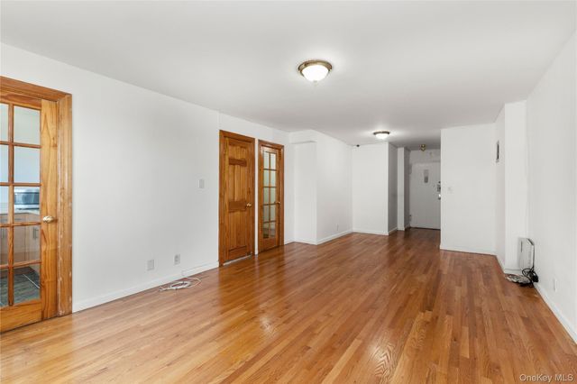 42-55 Colden Street 15J, Flushing, NY 11355
