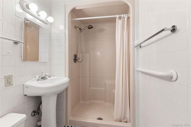 42-55 Colden Street 15J, Flushing, NY 11355