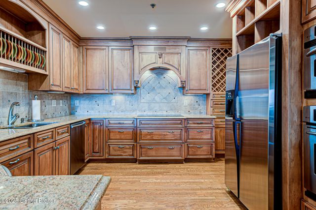 1 Riverpointe Plaza, 1112, Jeffersonville, IN 47130