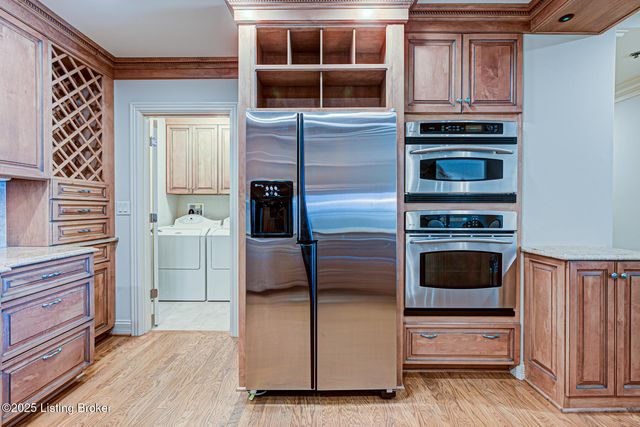 1 Riverpointe Plaza, 1112, Jeffersonville, IN 47130