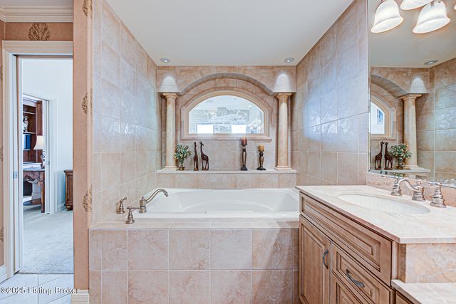 1 Riverpointe Plaza, 1112, Jeffersonville, IN 47130