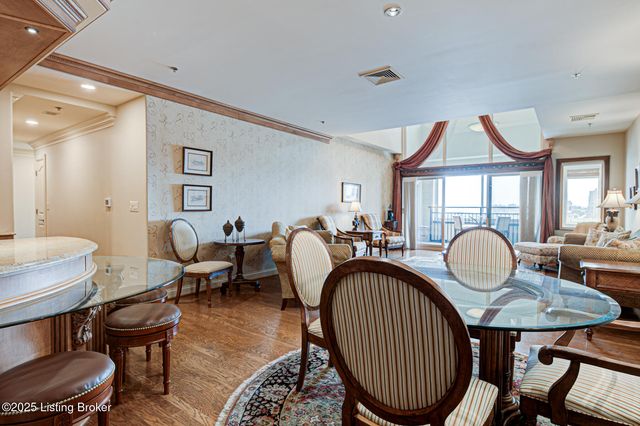 1 Riverpointe Plaza, 1112, Jeffersonville, IN 47130