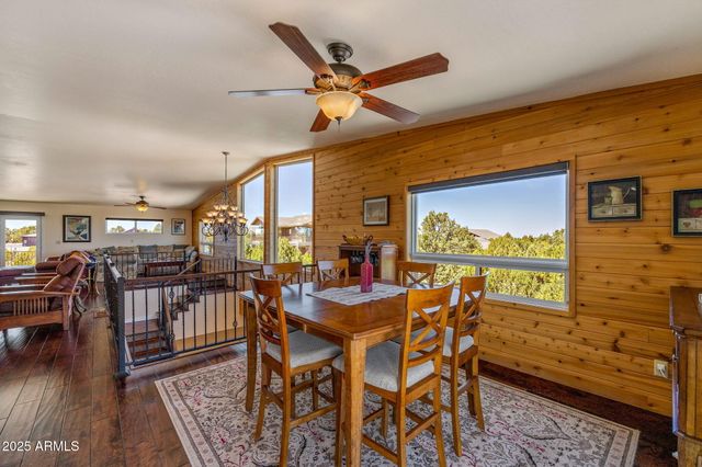 2335 Voyager Circle, Overgaard, AZ 85933