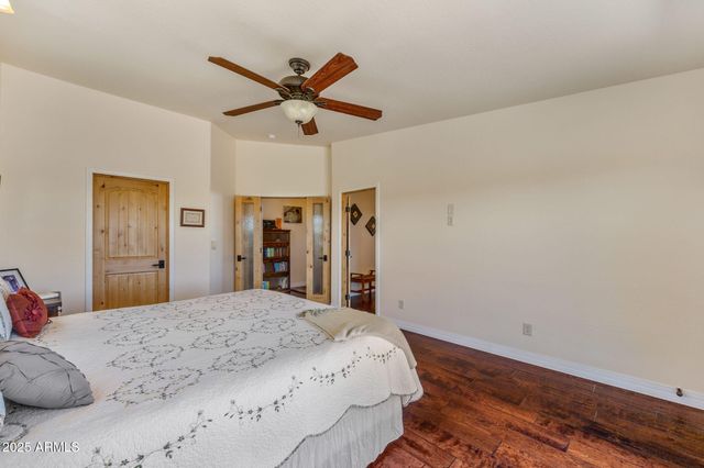 2335 Voyager Circle, Overgaard, AZ 85933