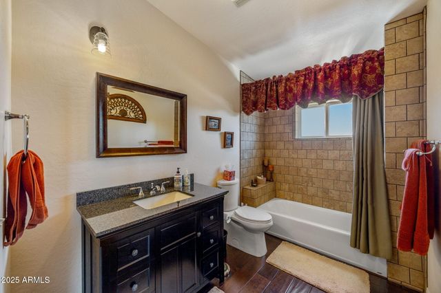 2335 Voyager Circle, Overgaard, AZ 85933