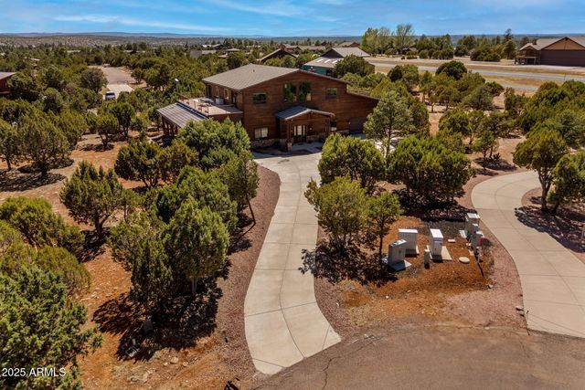 2335 Voyager Circle, Overgaard, AZ 85933