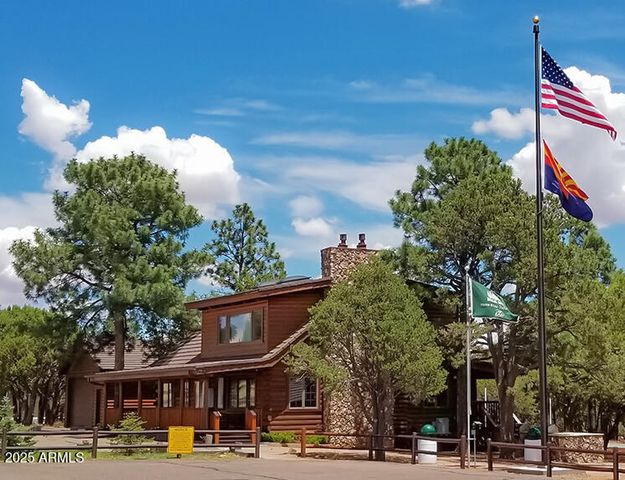 2335 Voyager Circle, Overgaard, AZ 85933