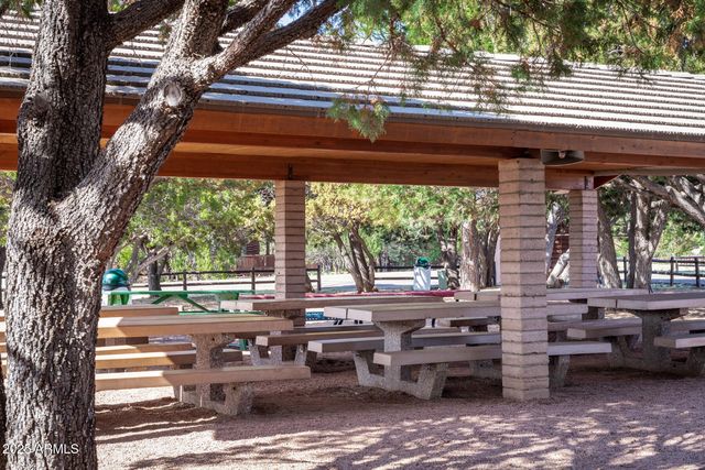 2335 Voyager Circle, Overgaard, AZ 85933