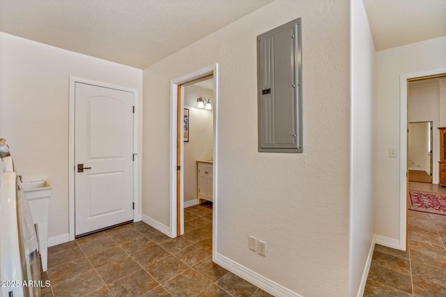 2335 Voyager Circle, Overgaard, AZ 85933