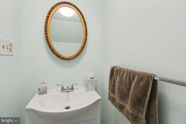 70 RITTENHOUSE DR, Willingboro, NJ 08046