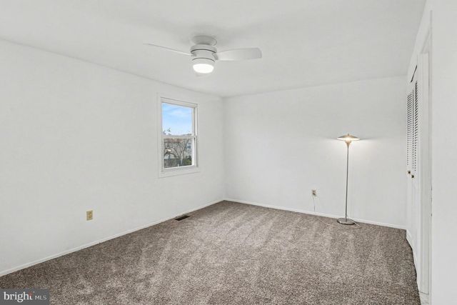 70 RITTENHOUSE DR, Willingboro, NJ 08046