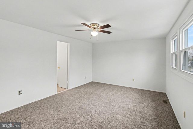 70 RITTENHOUSE DR, Willingboro, NJ 08046