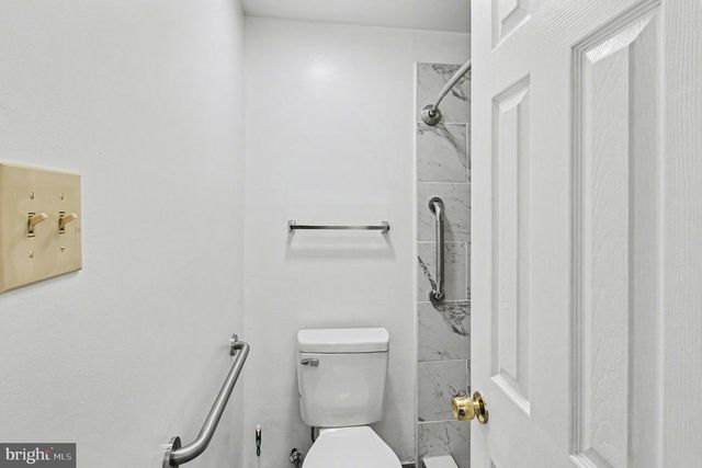 70 RITTENHOUSE DR, Willingboro, NJ 08046