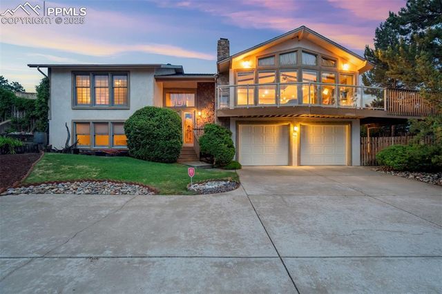 4323 Roundtree Court, Colorado Springs, CO 80915