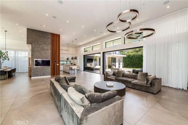 5510 Ethel, Sherman Oaks, CA 91401