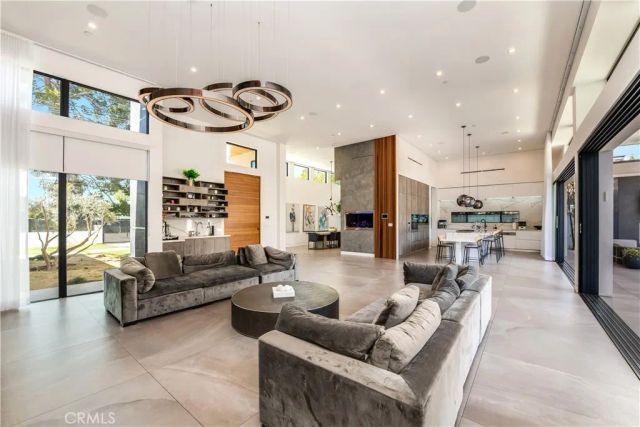 5510 Ethel, Sherman Oaks, CA 91401