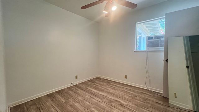 5429 Farnsworth Avenue, Fort Worth, TX 76107