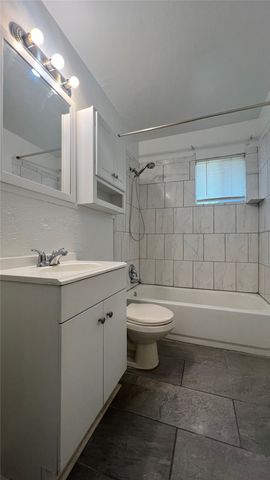 5429 Farnsworth Avenue, Fort Worth, TX 76107