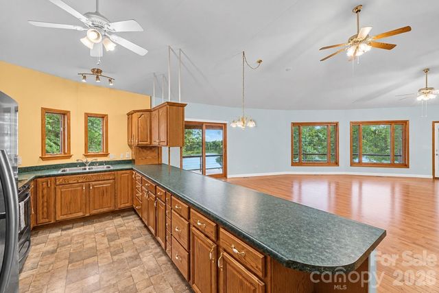6034 Lookout Heights Drive, Claremont, NC 28610