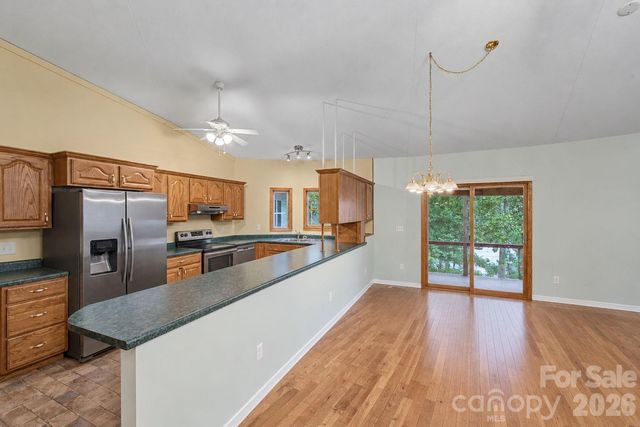 6034 Lookout Heights Drive, Claremont, NC 28610
