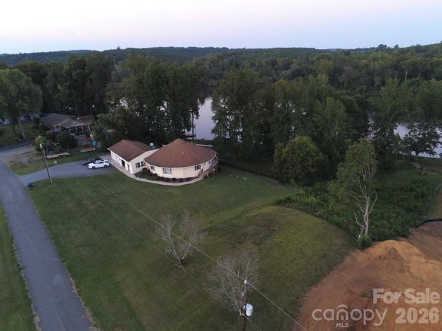 6034 Lookout Heights Drive, Claremont, NC 28610