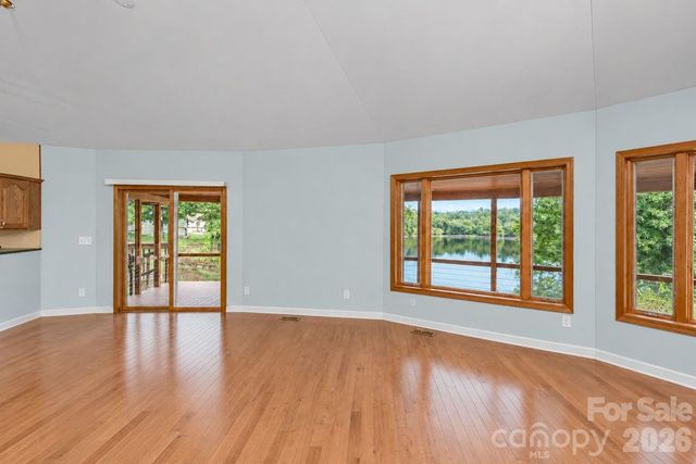 6034 Lookout Heights Drive, Claremont, NC 28610