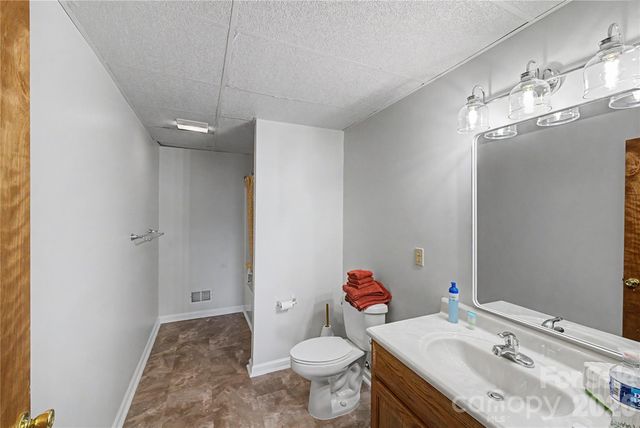 6034 Lookout Heights Drive, Claremont, NC 28610