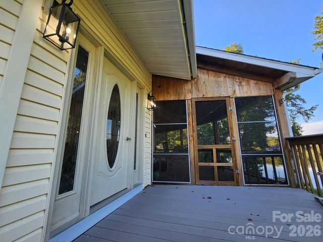 6034 Lookout Heights Drive, Claremont, NC 28610