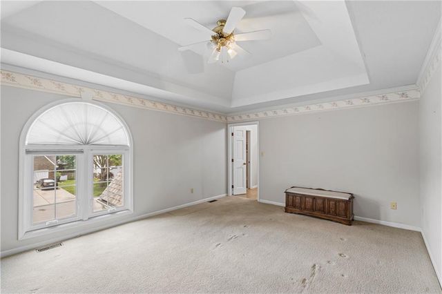 1305 NE Offshore Court, Blue Springs, MO 64014