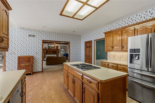 1305 NE Offshore Court, Blue Springs, MO 64014