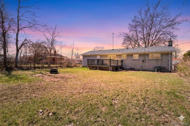 21356 Ithaca Avenue, Ferndale, MI 48220