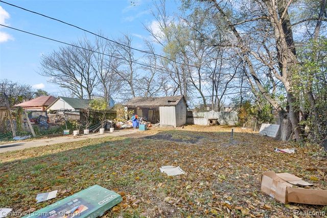 256 W Montana Street, Detroit, MI 48203