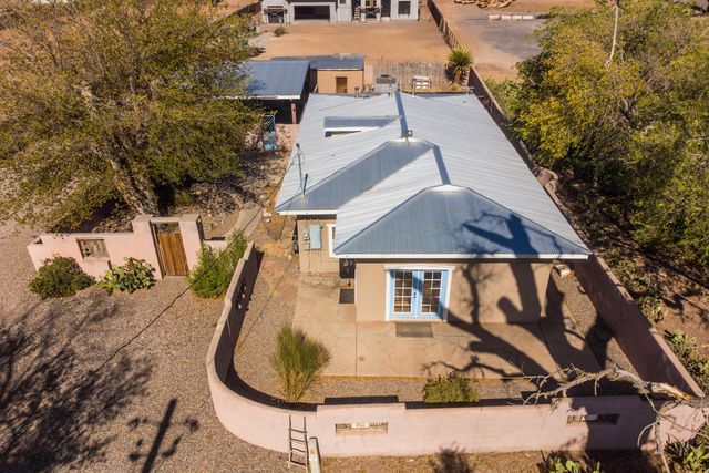 1801 Calle Pequeno NW, Albuquerque, NM 87107