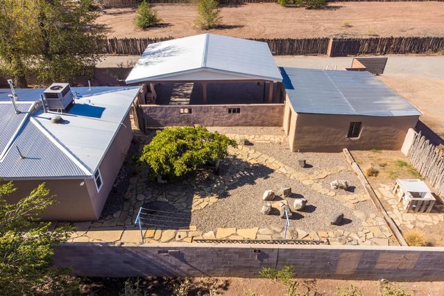 1801 Calle Pequeno NW, Albuquerque, NM 87107