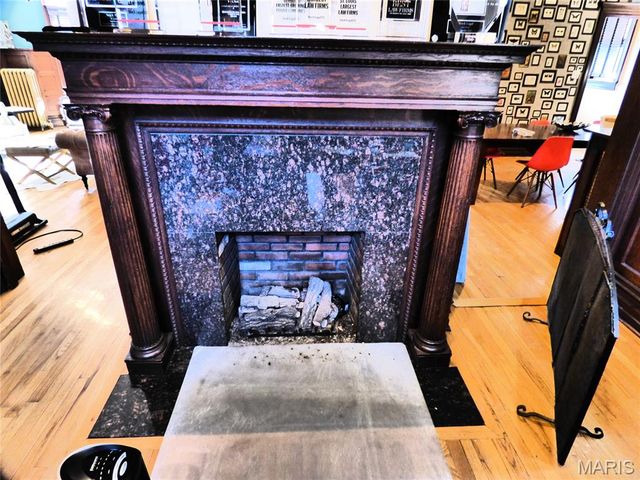 4512 West Pine Boulevard, St Louis, MO 63108