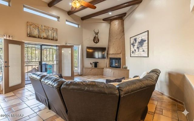 1632 W Placita Lluvia De Oro, Sahuarita, AZ 85629