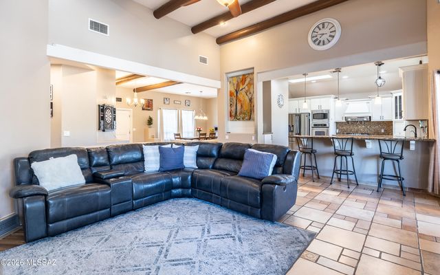 1632 W Placita Lluvia De Oro, Sahuarita, AZ 85629