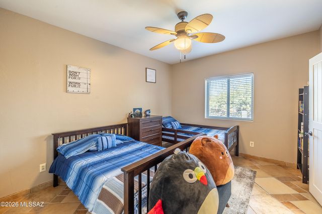 1632 W Placita Lluvia De Oro, Sahuarita, AZ 85629