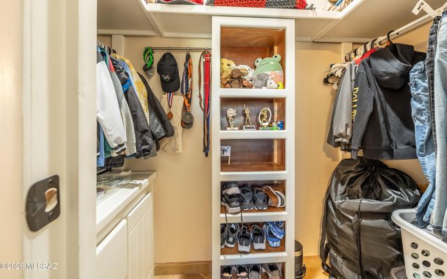 1632 W Placita Lluvia De Oro, Sahuarita, AZ 85629