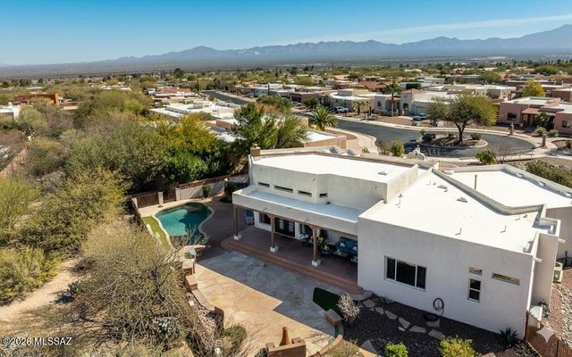 1632 W Placita Lluvia De Oro, Sahuarita, AZ 85629